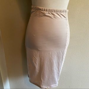 Spanx assets smoothing slip tan nude sz 1X good condition